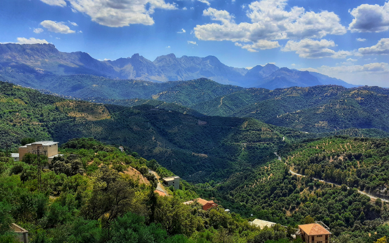 Les Montagnes d'Igawawen